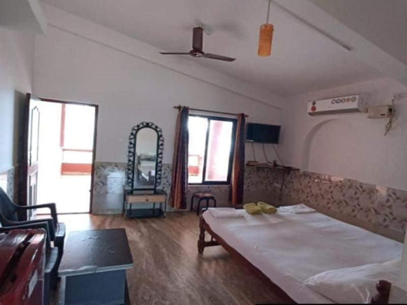Vāsco Da Gāma Leon Hide Out Guest House מראה חיצוני תמונה