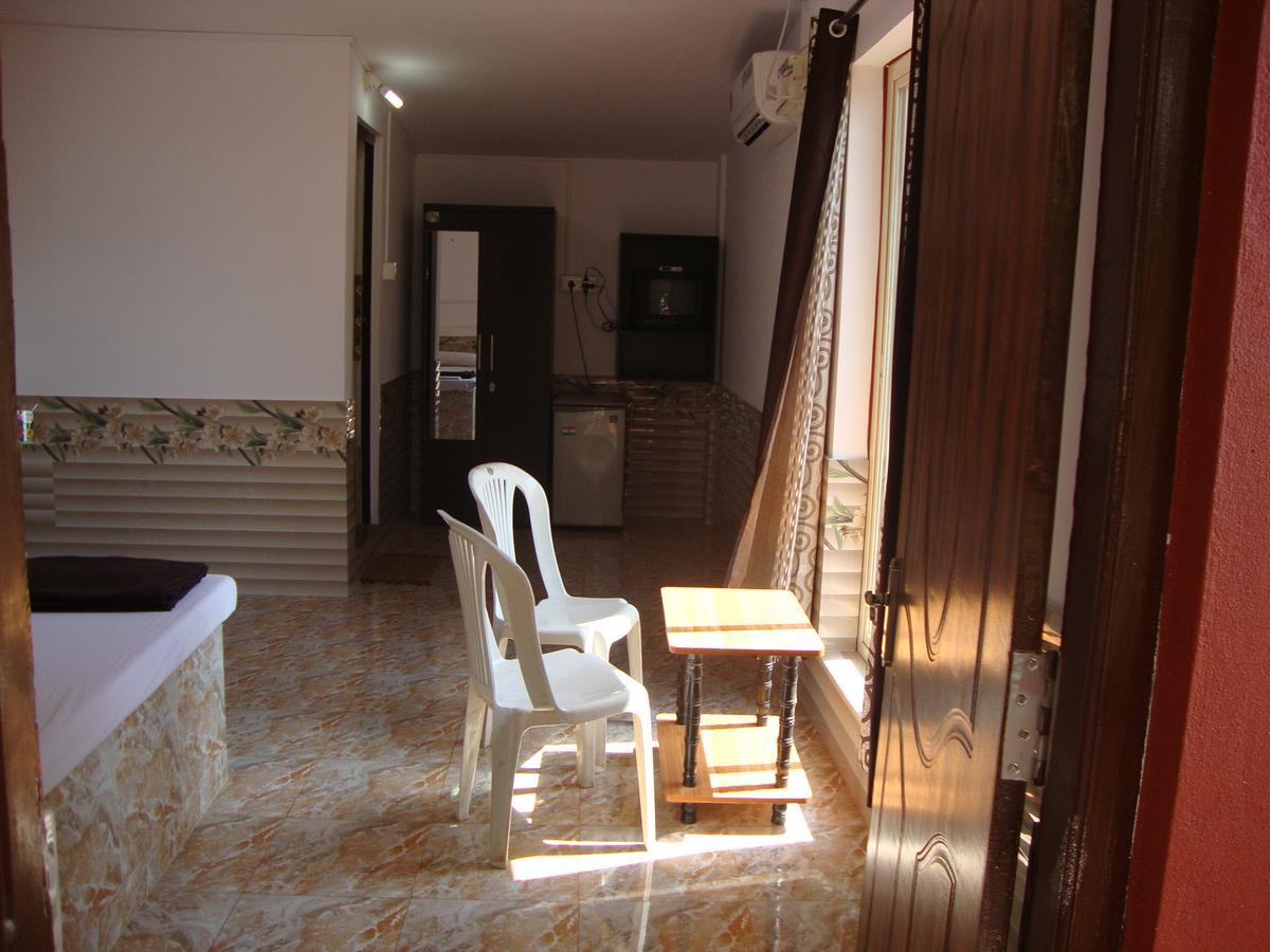 Vāsco Da Gāma Leon Hide Out Guest House מראה חיצוני תמונה